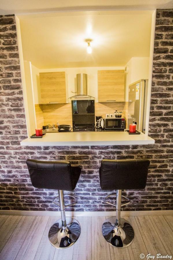 Chic Apart With Bar In Paris Saint-Denis  Exterior foto